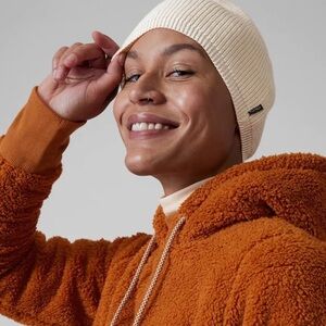 Athleta Kinetic Beanie hat cap NWT RARE